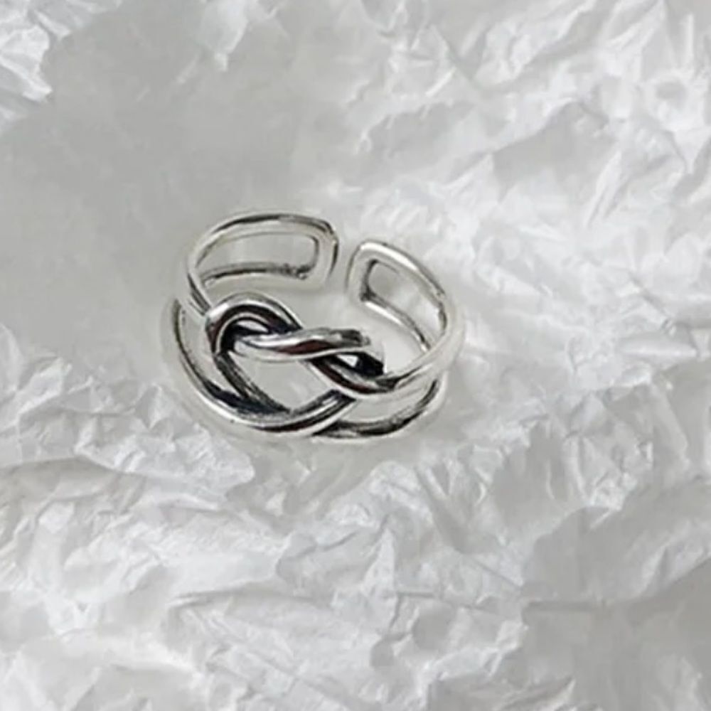 The Infinity Wire adjustable Ring in 925 Silver
